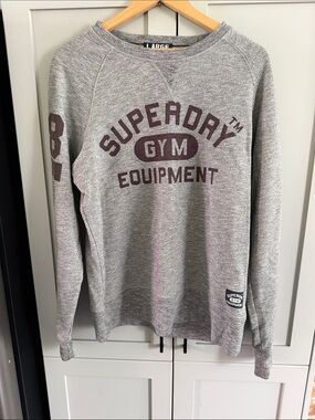 Superdry Gray Crewneck Sweatshirt with Burgundy Gym Print